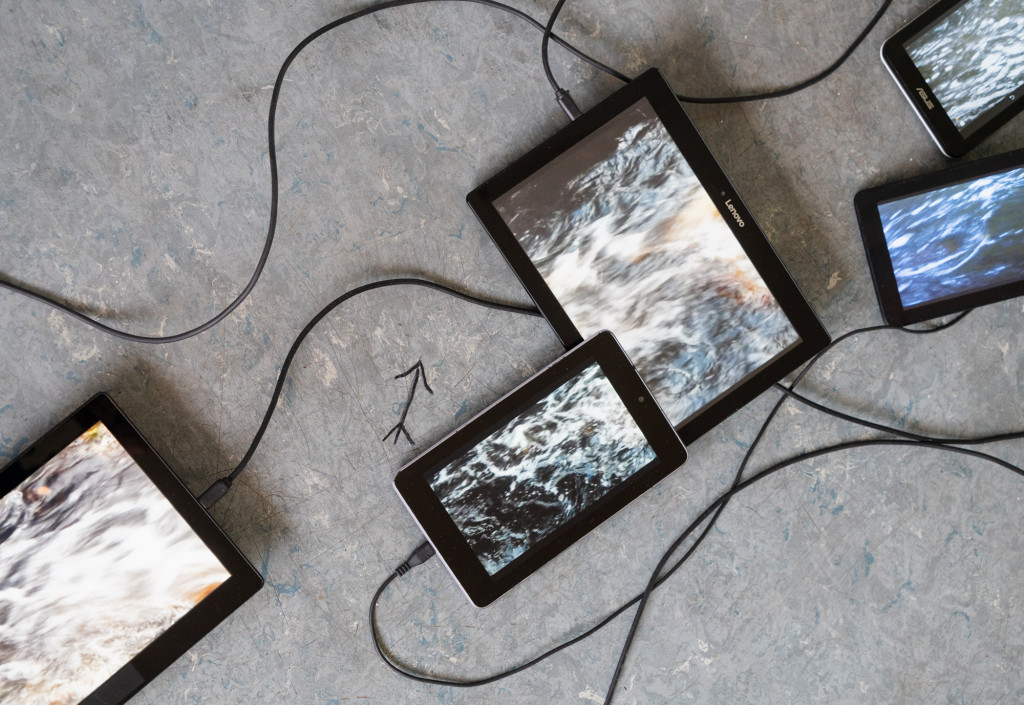 stream, tablet, cables